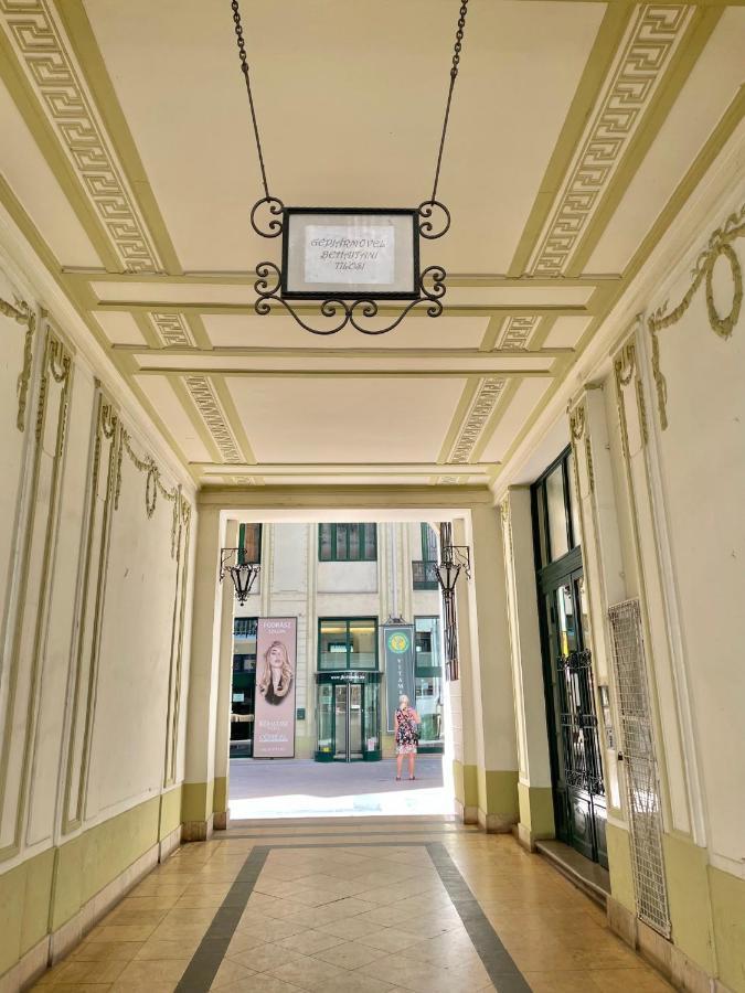 Ferienwohnung Friend Of Deak Ferenc Budapest Exterior foto