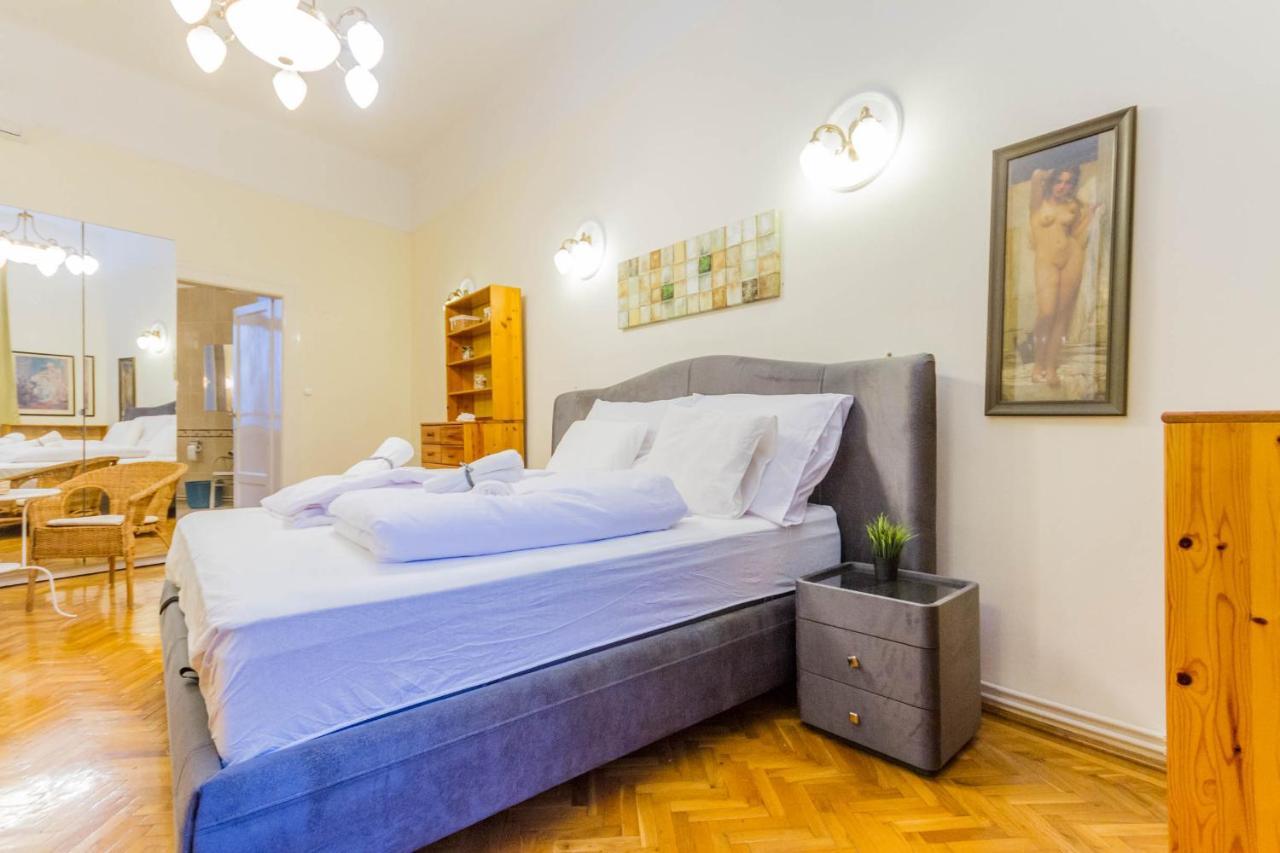 Ferienwohnung Friend Of Deak Ferenc Budapest Exterior foto