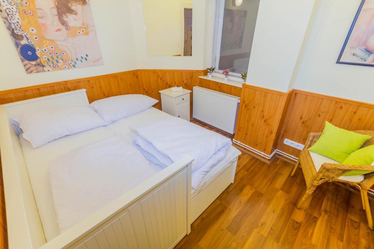 Ferienwohnung Friend Of Deak Ferenc Budapest Exterior foto